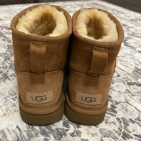 Ugh Mini Classic - Chestnut - Picture 3 of 5